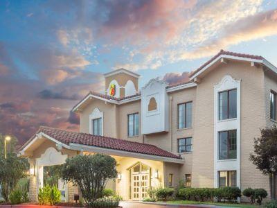 Super 8 By Wyndham Austell/six Flags 2* Austell