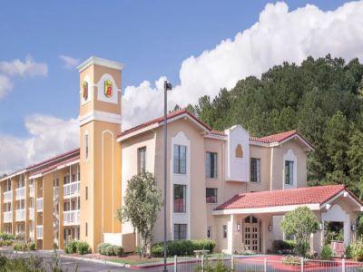 Hotel Super 8 By Wyndham Austell/six Flags