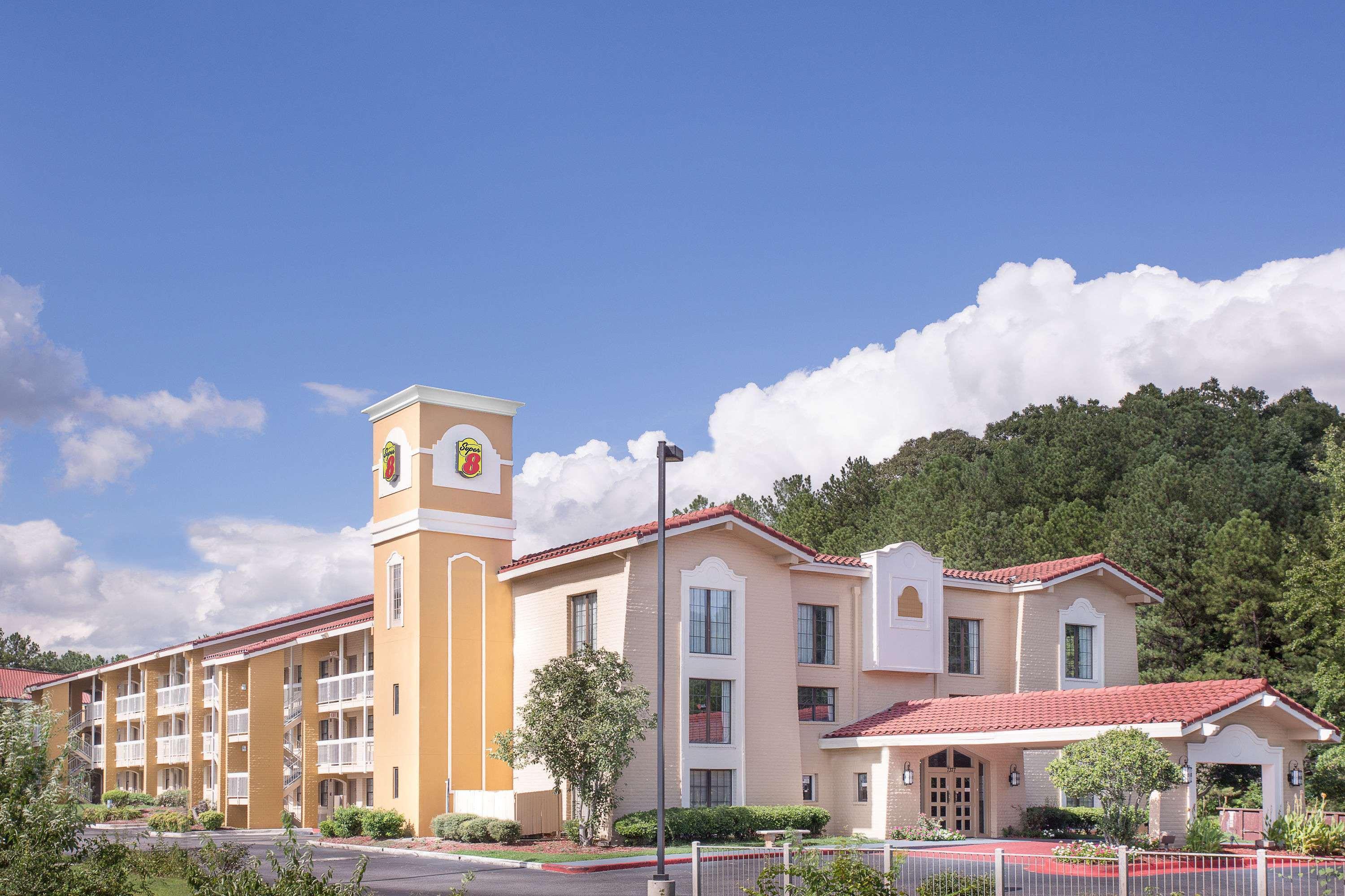 Hotel Super 8 By Wyndham Austell/six Flags 2*