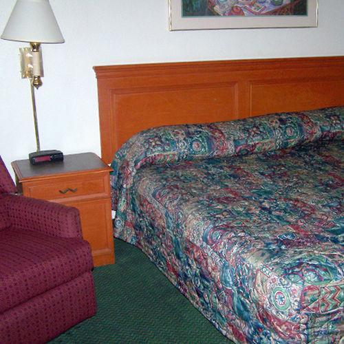 Hotel Super 8 By Wyndham Austell/six Flags